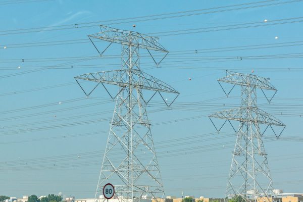 High voltage transmission lines in Dubai